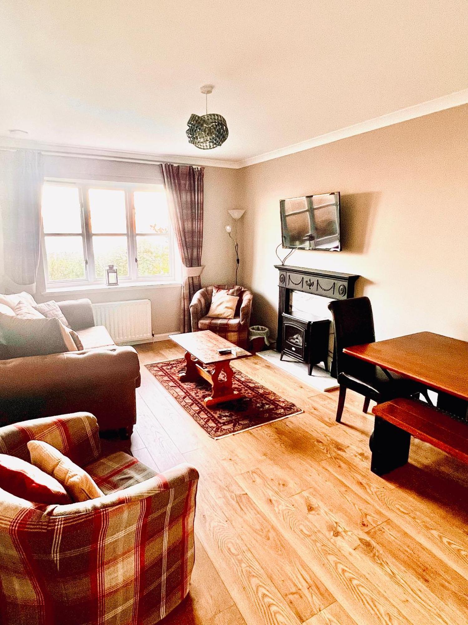 3 Bedroom Harbourside Apartment, Queensferry, 10 Miles From Edinburgh South Queensferry Екстериор снимка